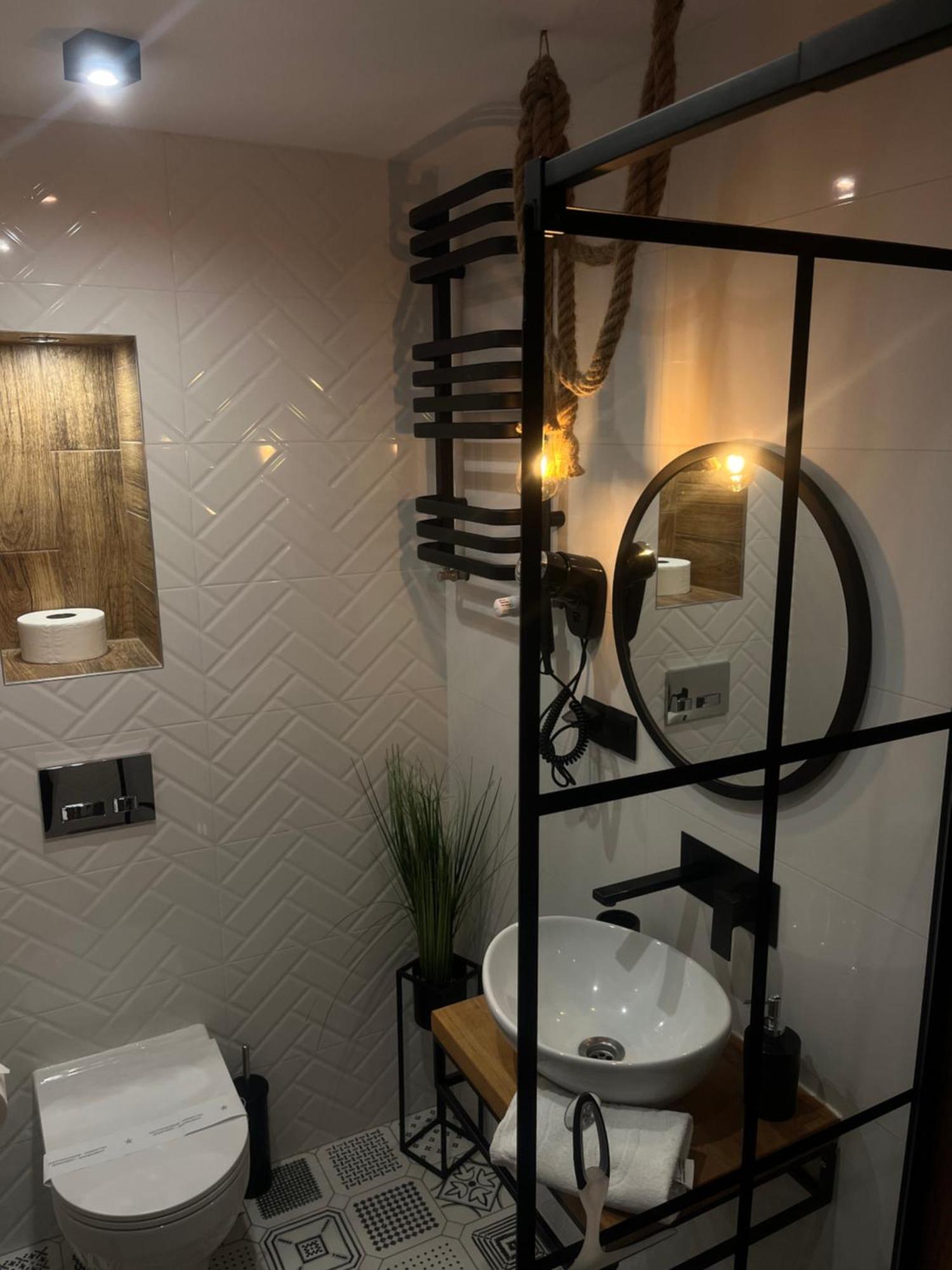 Nowoczesny Maly Apartament Nr 3 ออร์ชิซ ภายนอก รูปภาพ